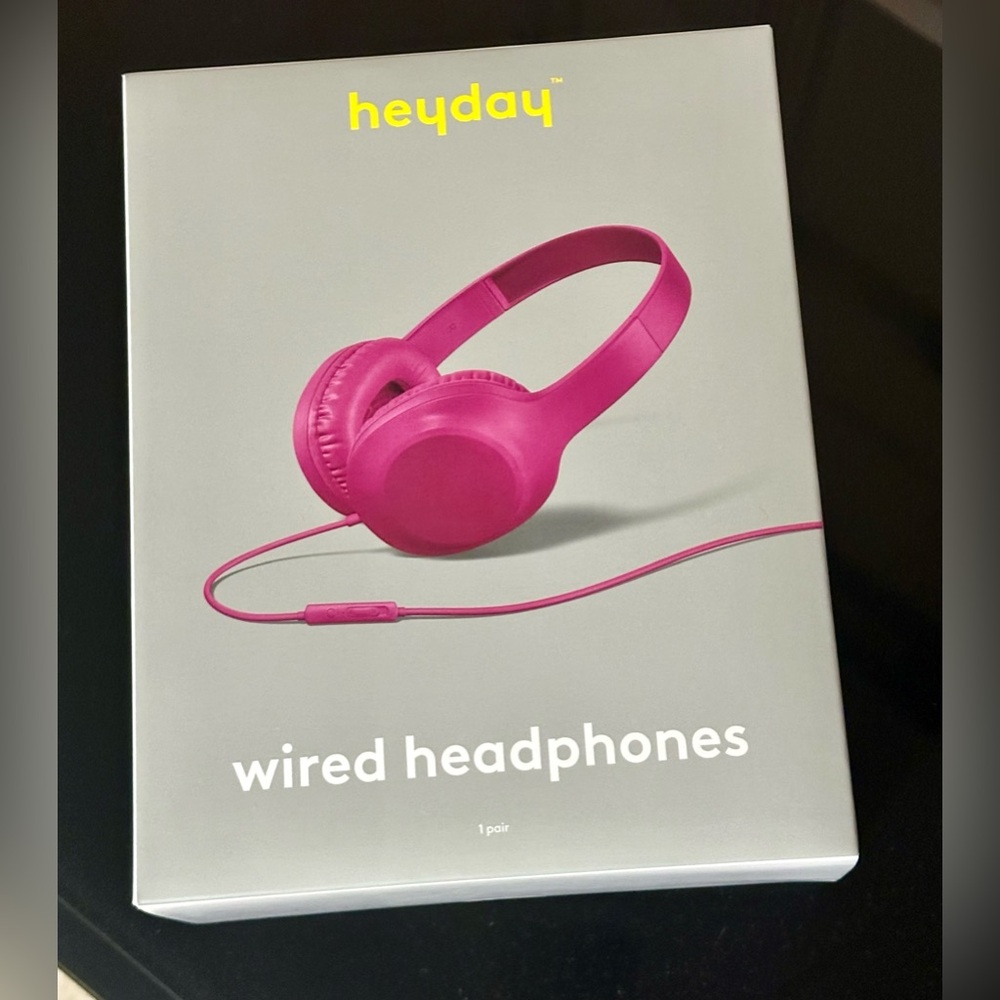 Heyday Magenta On-Ear Wired Headphones